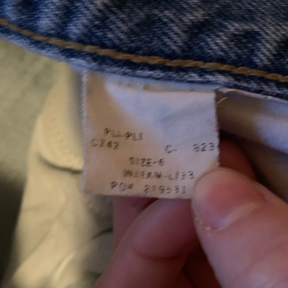 Tommy Hilfiger size 6 light wash jean - Picture 4 of 5